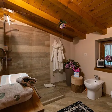Giuliana Luxury&nature&charme *